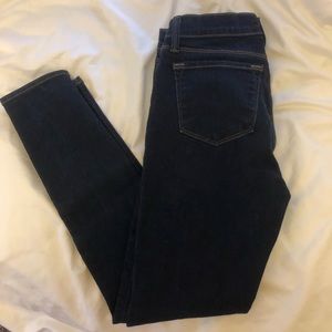 J brand low waist “Capri” blue jean